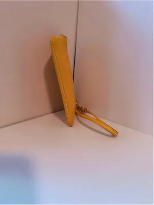 Coach Corner Zip Wristlet 58032 Yellow Crossgrain Leather EUC thumbnail 3