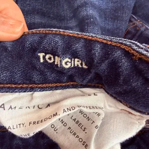 American Eagle Women's Tom Girl Jeans Size 4 Regular thumbnail 5