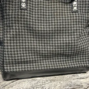 Thirty-One Gray and Black Houndstooth Tote Bag thumbnail 1