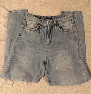 Wild fable mom jeans  thumbnail 1