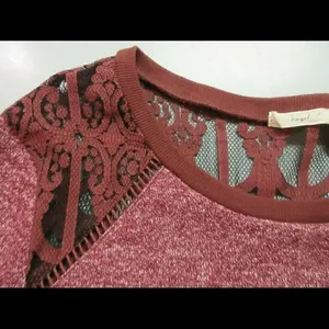 Hazel top lace accents on sleeves sz Med thumbnail 4