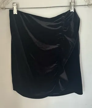 Abercrombie & Fitch Black Velvet Ruffle Mini Skirt Size XS thumbnail 1