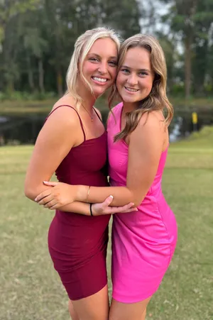 pink cocktail dress Size M thumbnail 1