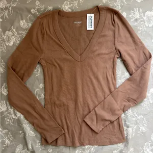 Old Navy Women's V-Neck ribbed Long Sleeve Top - Rust Brown thumbnail 1