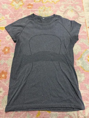 Lululemon Swiftly Tech Short Sleeve thumbnail 1