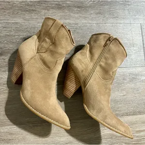Mi.iM. Bohemian Western Suede Booties Size 6 Tan thumbnail 1