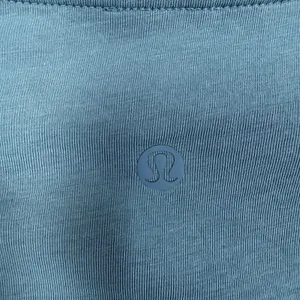 Lululemon Size 14 Back in Action Short Sleeve T-Shirt Utility Blue Relaxed Fit thumbnail 10