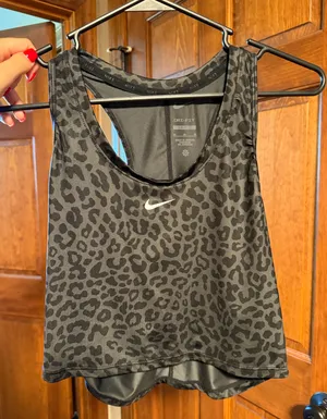 Nike Crop Top Dri-Fit thumbnail 1