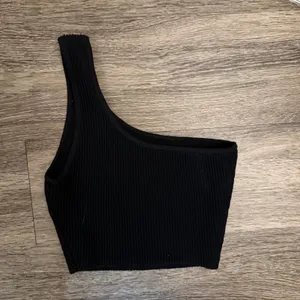 Babaton‎ Sculpt Knit tank Black 2XS One Shoulder Minimalist Night thumbnail 2