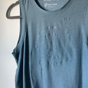 Beyond Yoga Peloton Blue Graphic Tank Top thumbnail 3
