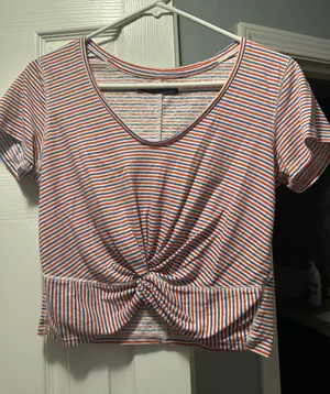 Abercrombie and fitch top thumbnail 1