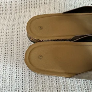 New. Women’s Cork Footbed Slide Sandals with Buckle – Taupe size 10 thumbnail 9