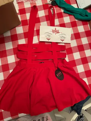 Avidlove red skirt/overall (perf for halloween) thumbnail 1