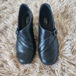 Clarks Artisan Women's Black Leather Upper Shoes Size 71/2 M thumbnail 4