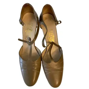 Salvatore Ferragamo vintage strappy heels tan women's size 7.5 thumbnail 2