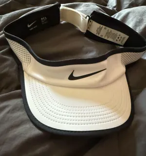 Nike  thumbnail 1