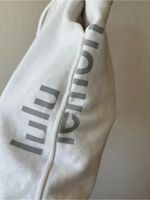 Lululemon Loungeful High-Rise Short 7" *Graphic short thumbnail 5