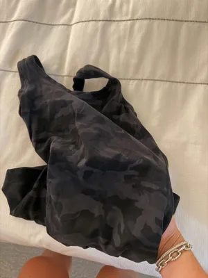 Size 4 Lululemon Tank Top dark Camo thumbnail 3