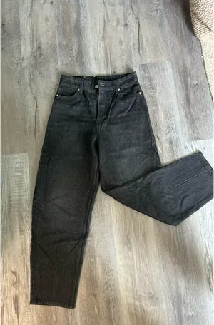 H&M Black Wash Barrel Jeans thumbnail 2