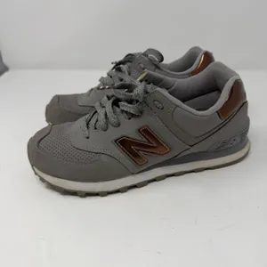 New Balance 574 Sneaker Grey Copper Metallic Women Size 7.5 thumbnail 3