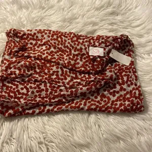 Scarf brand new Gameday girl stuff all crimson /why dot scarf long 36” wide 19” thumbnail 6