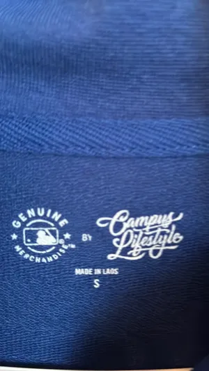 Campus Lifestyle Chicago Cubs pullover NWT thumbnail 3