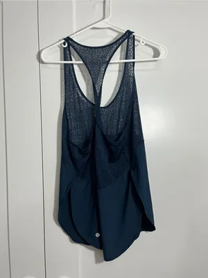 Lululemon Size 6 Medium Green Teal Jaded Twist and Train Tank Top thumbnail 6