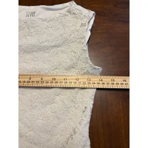Madden NYC Lace Tank Top Womens Small White Sleeveless Boat Neck Cropped Floral thumbnail 5