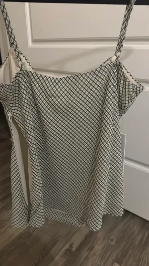 Black and Beige Princess Polly Tank Top thumbnail 4