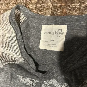 Free People We The Free Bull Skull Embroidered Raglan Long Knit Sleeve Gray Top Size Medium thumbnail 6