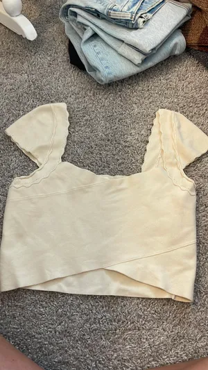 sweater cropped tank thumbnail 1