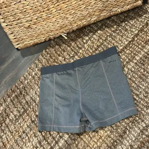 Nike Pro Dri-Fit Grey Shorts Size Large thumbnail 6