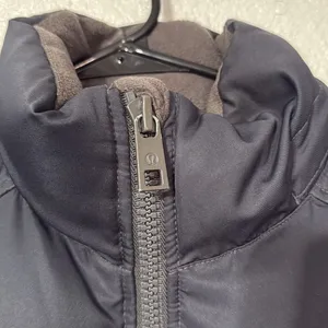 Lululemon Puffer Jacket size 6 *rare thumbnail 4