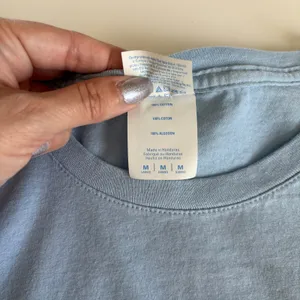 Top Gun Movie Baby Blue Crewneck Short Sleeve T-Shirt Women’s Medium 100% Cotton thumbnail 3