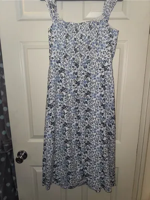 Francesca's Collections White and Blue Floral Midi Dress thumbnail 4