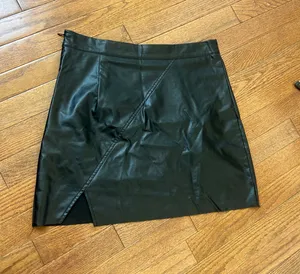 SheIn Black leather skirt thumbnail 1