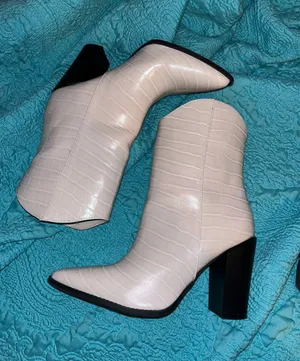 Qupid White Booties thumbnail 1