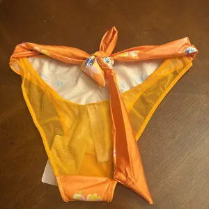 Savage Fenty Bikini By Rihana Bottom Multi Colored Floral Swimsuit Size M~ NWT thumbnail 5