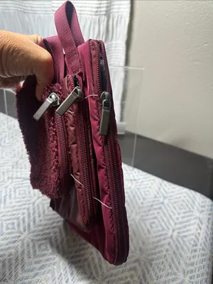 Target Plush Burgundy Women’s 3pc wristlet set NWT thumbnail 5