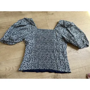 EUC Abercrombie & Fitch Blouse Floral Puff Sleeve Square Neck Feminine Crop SZ S thumbnail 2