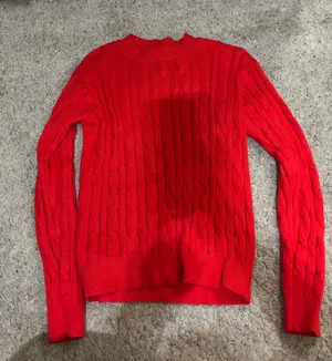 Red knit sweater Size M thumbnail 1