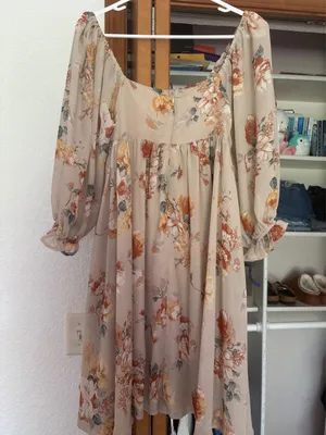 Boutique dress thumbnail 4