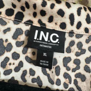 INC International Concepts Leopard Print Satin Pajama Sleep Set XL thumbnail 3