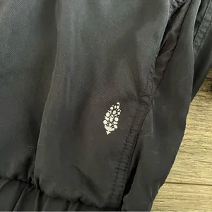 Free People Movement Far and Away Windbreaker Pullover Jacket Black Size Small thumbnail 10