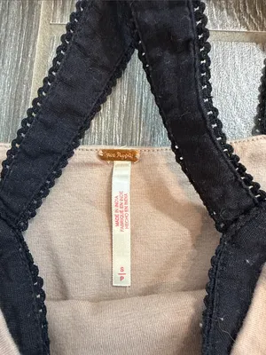 Free People cropped Nude/Taupe Camisole Tank w/Black lace trim Straps size small thumbnail 2