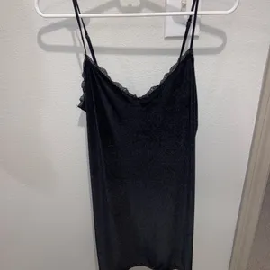 Victoria’s Secret slip thumbnail 4