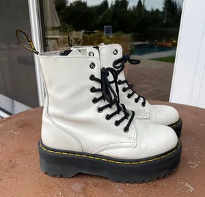 Dr. Martens White platform thumbnail 1