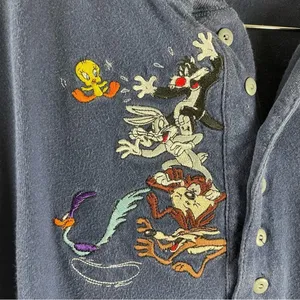 VINTAGE 90's Warner Bros Studio Store XL Looney Tunes Henley Embroidered Shirt thumbnail 3