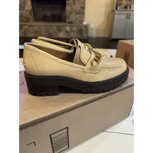 Sam Edelman Taylor Loafers Wheat Patent Size 5 Lug Sole thumbnail 6