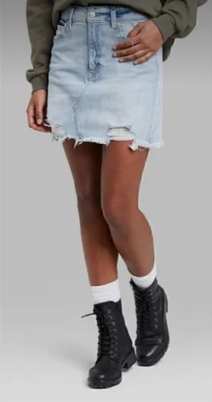 NWT Wild Fable Light Wash Distressed Denim Mini Skirt Size 8 Jean Micro Skirt thumbnail 1